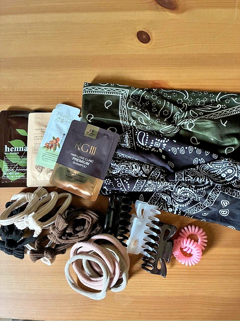Assorted Hair Accessories & Care Set